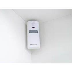 Detektor gibanja EASYALARM s kotom zaznave 90°nameščen pod strop